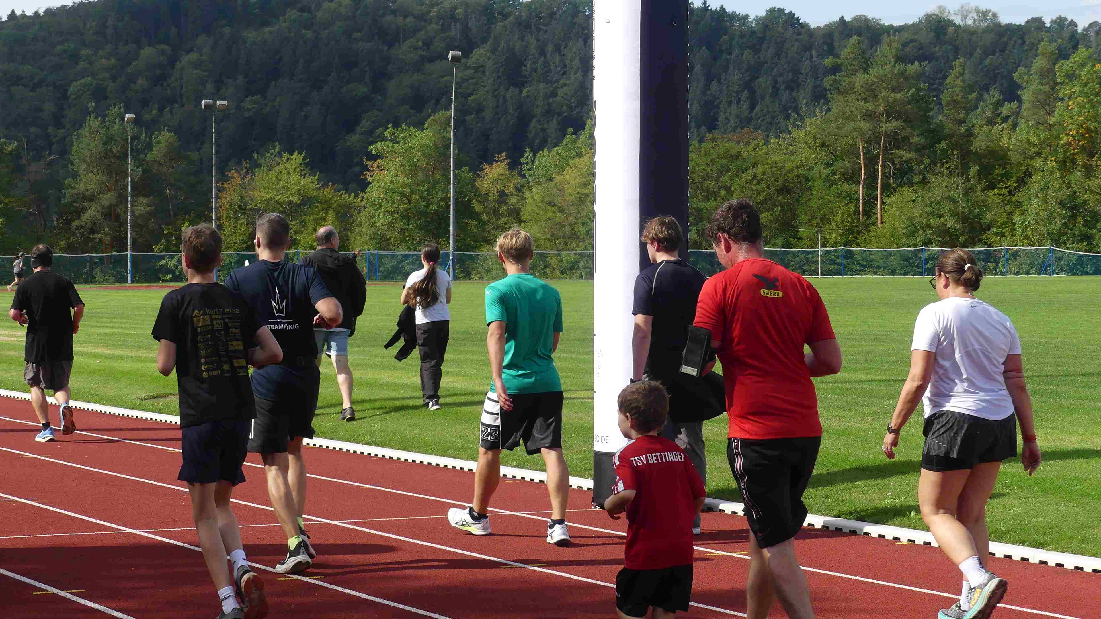 Bild vom 15. Benefizlauf im Jahr 2025. Dies ist das 289. Bild.